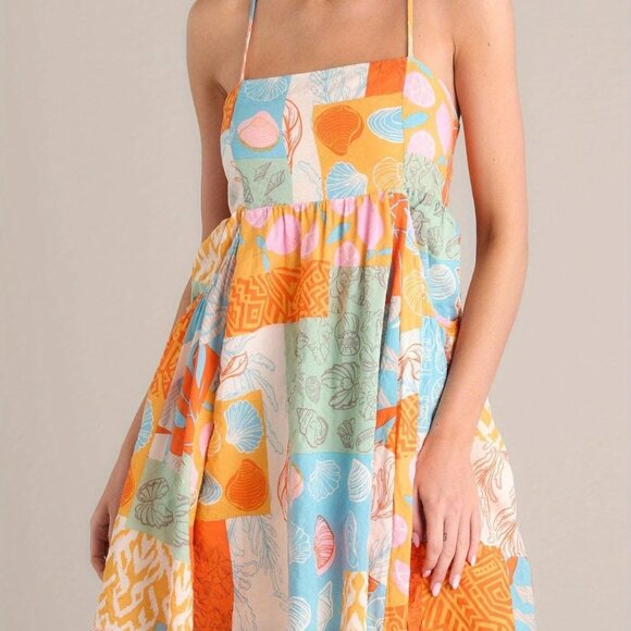 Spaghetti Strap Seashell Pattern Tie Back Summer Mini Dress - Picture 6 of 8